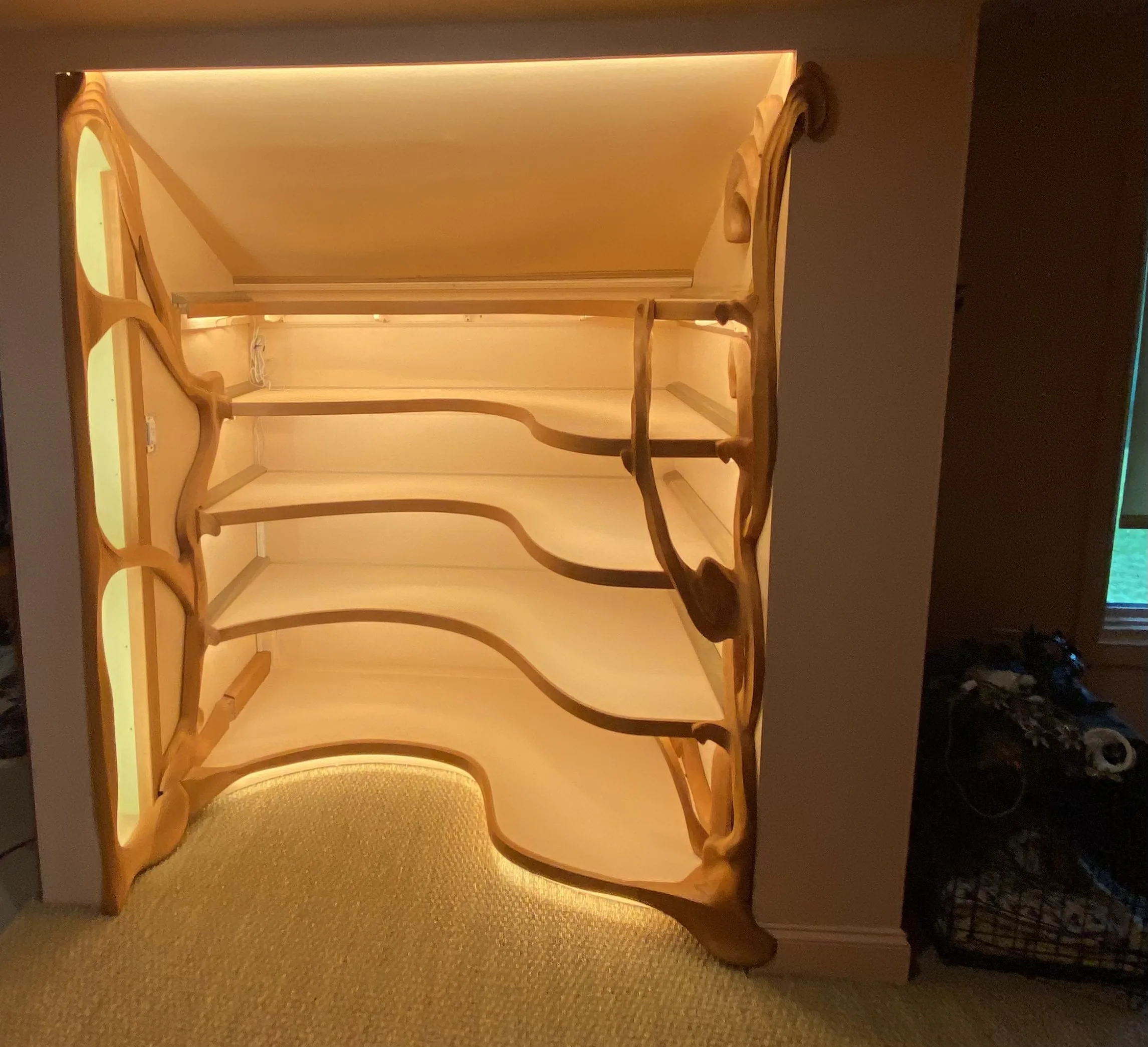Hat-box closet