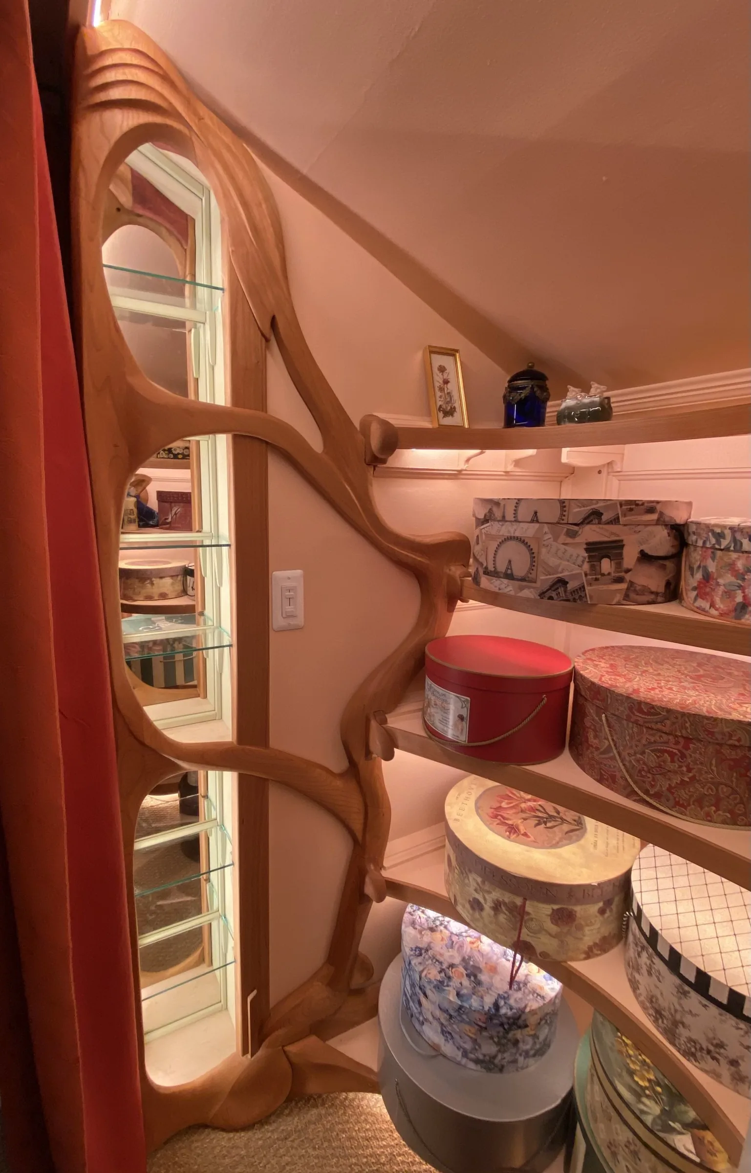 Hat-box closet